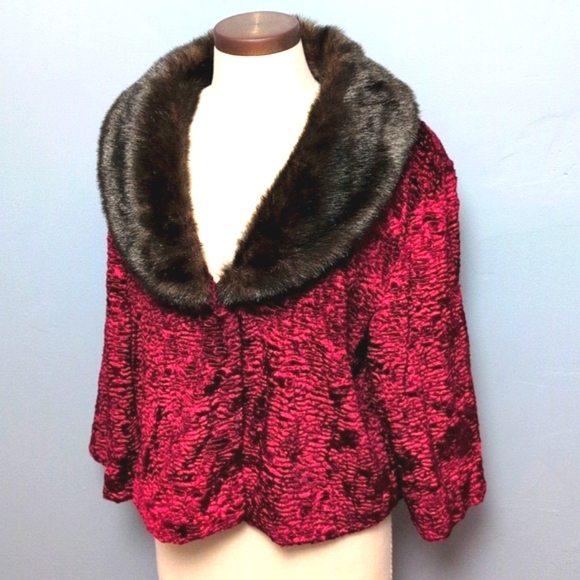 Terry Lewis Classic Luxuries Jackets & Blazers - Vintage Terry Lewis Classic Luxuries faux fur cropped swing jacket. Large